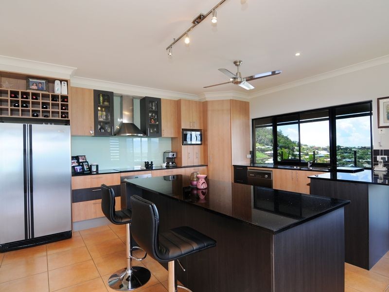 18 Jumna Close, Bentley Park QLD 4869