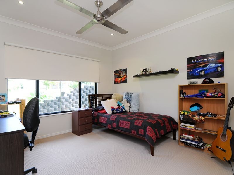 18 Jumna Close, Bentley Park QLD 4869