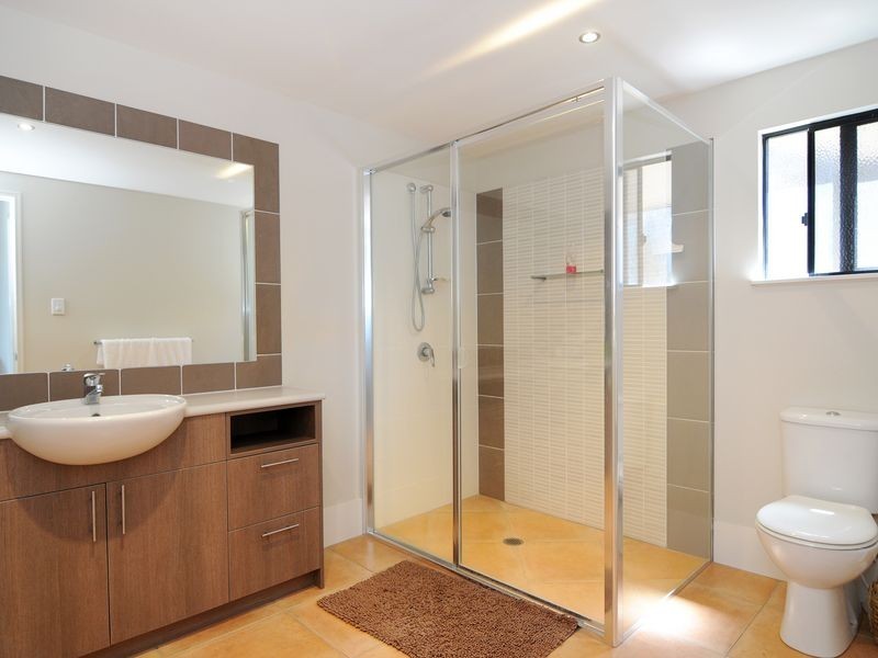 18 Jumna Close, Bentley Park QLD 4869