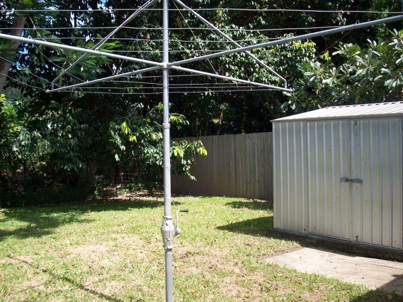 2/107 Upper Richardson Street, Whitfield QLD 4870