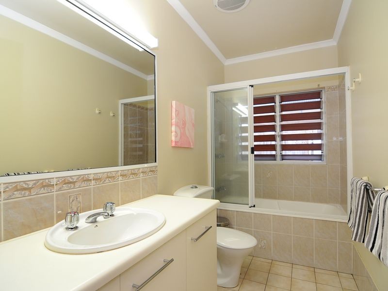 8 Fleming Street, Edge Hill QLD 4870