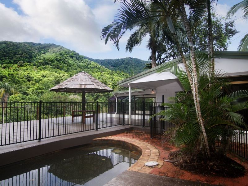 298 Toogood Road, Bayview Heights QLD 4868