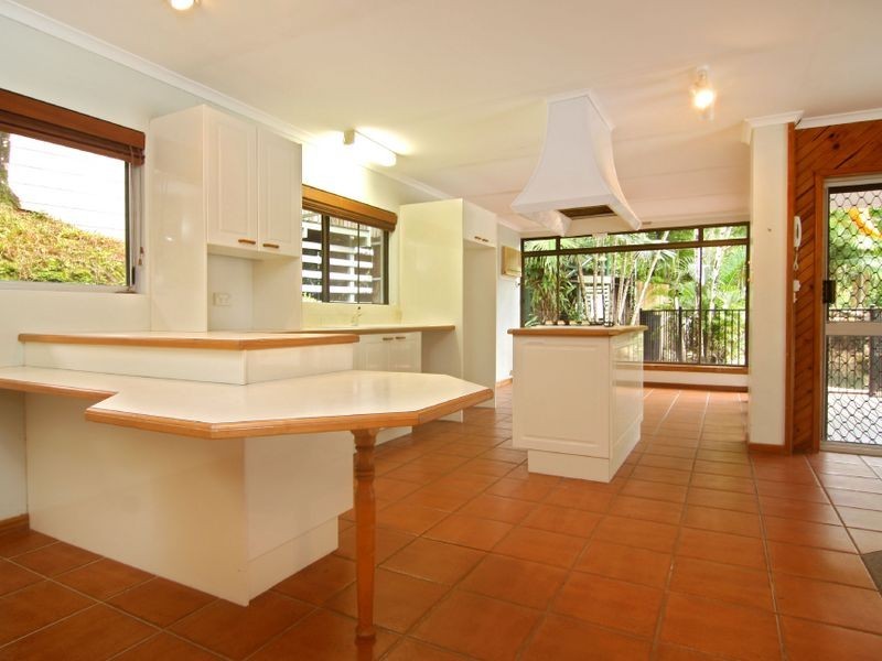 298 Toogood Road, Bayview Heights QLD 4868