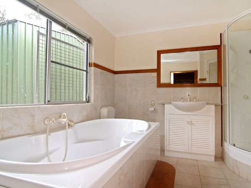 298 Toogood Road, Bayview Heights QLD 4868