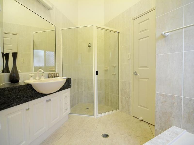 25 Gouldian Street, Bayview Heights QLD 4868