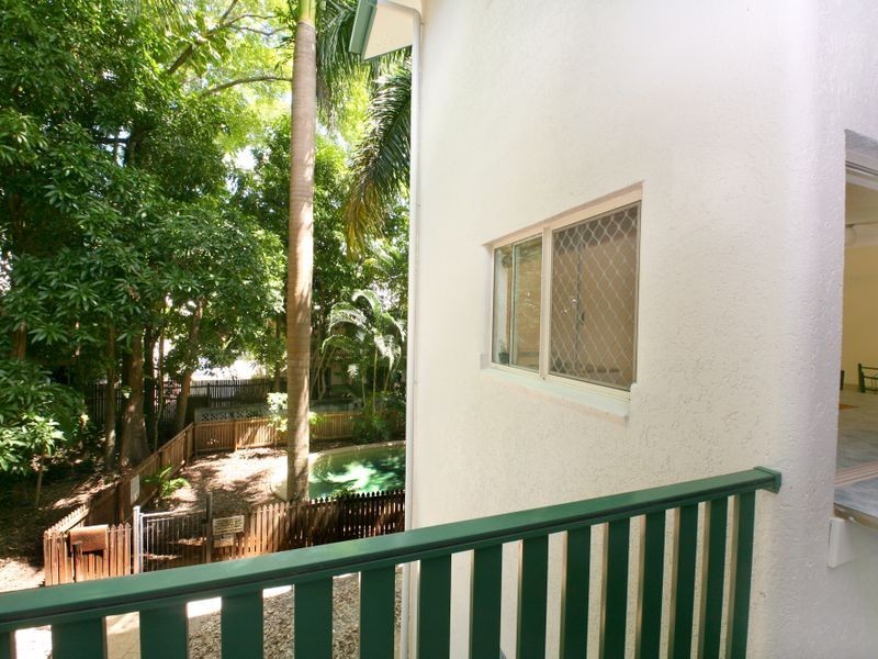9/82 Old Smithfield Road, Freshwater QLD 4870
