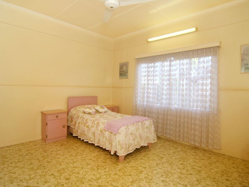 64 Morehead Street, Bungalow QLD 4870