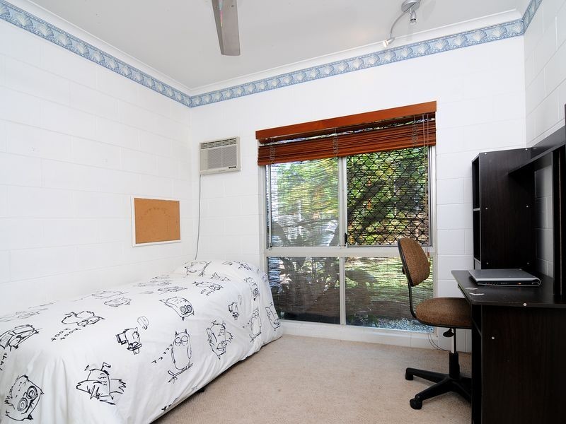 7 Fuscia Court, Mooroobool QLD 4870