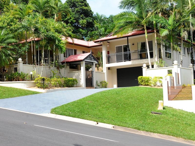 70 Summer Hill Drive, Mooroobool QLD 4870