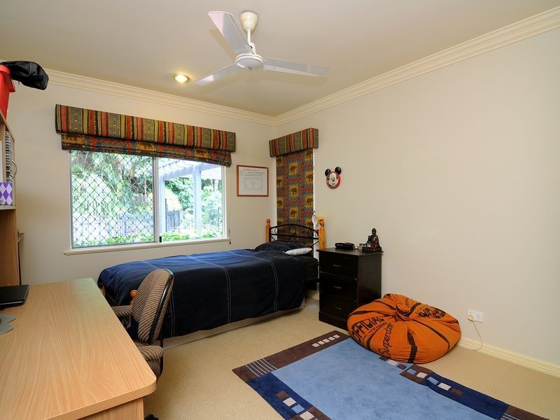 70 Summer Hill Drive, Mooroobool QLD 4870