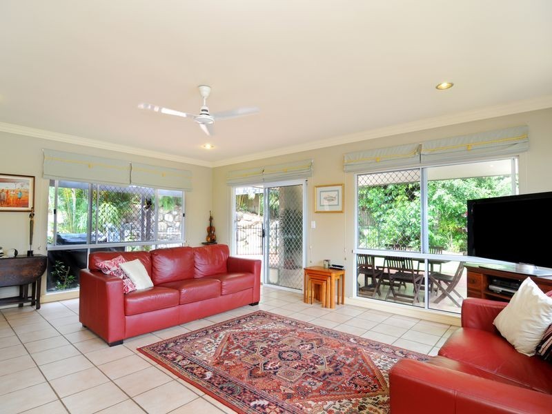 70 Summer Hill Drive, Mooroobool QLD 4870