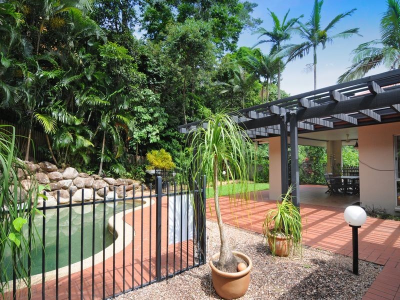 70 Summer Hill Drive, Mooroobool QLD 4870