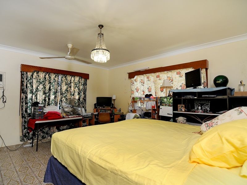 7 Carnation Drive, Mooroobool QLD 4870