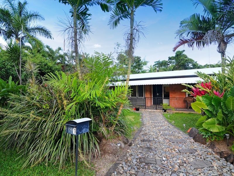 1 Byrnes Close, Whitfield QLD 4870