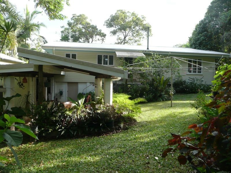 88 MacIlwraith Street, Manoora QLD 4870