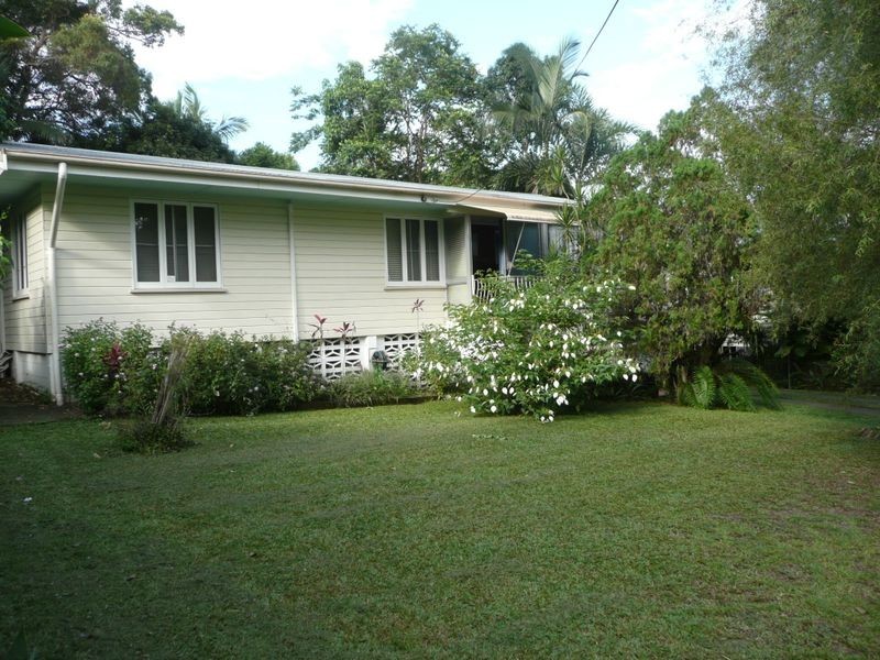 88 MacIlwraith Street, Manoora QLD 4870