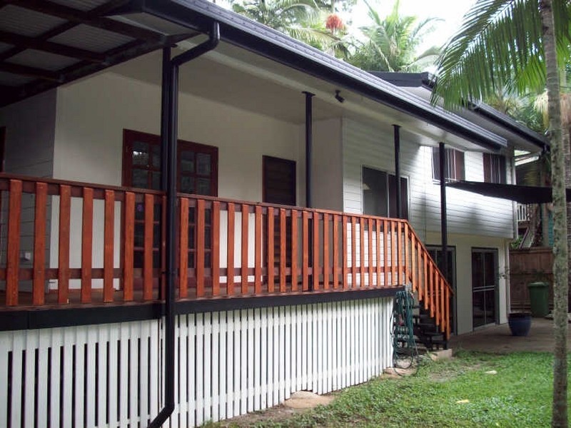 9 Mason Street, Stratford QLD 4870