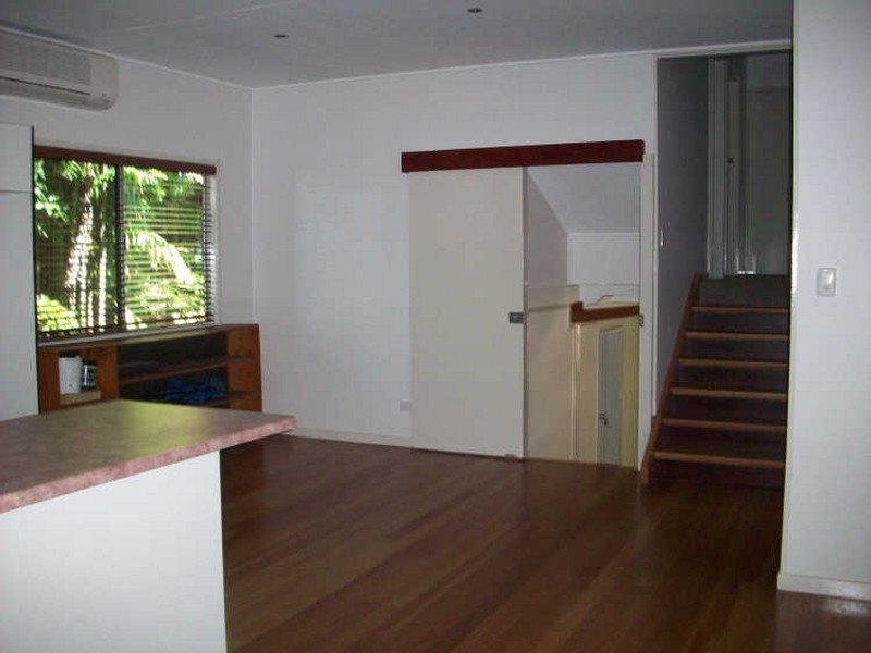 9 Mason Street, Stratford QLD 4870