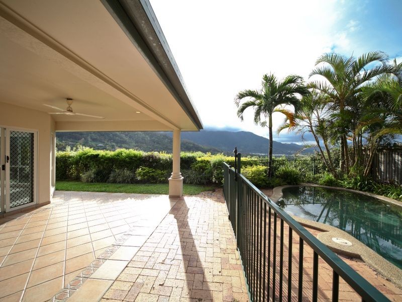 17 Greenock Way, Brinsmead QLD 4870