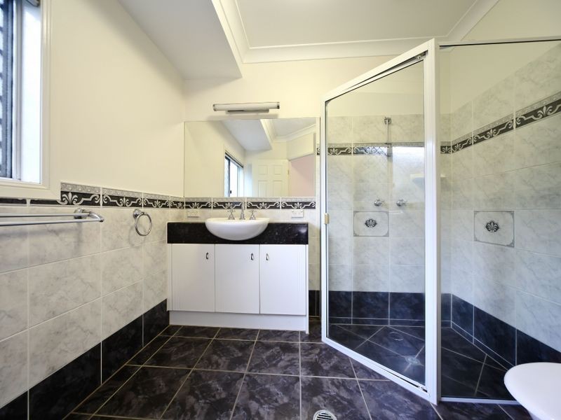 17 Greenock Way, Brinsmead QLD 4870