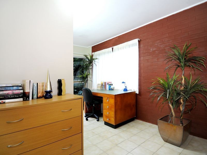 10 Sommerville Crescent, Whitfield QLD 4870