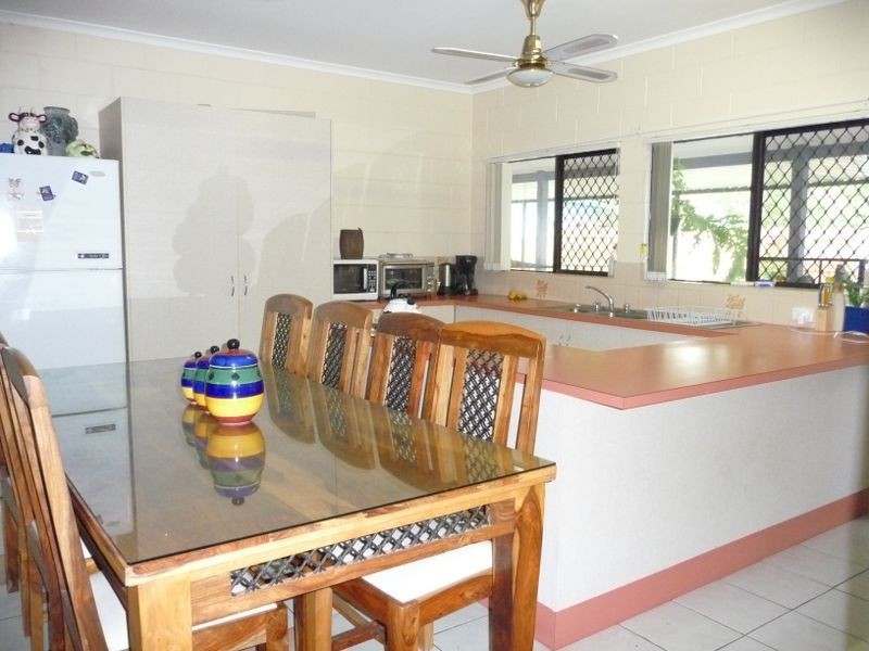 1 Slathiel Street, Brinsmead QLD 4870