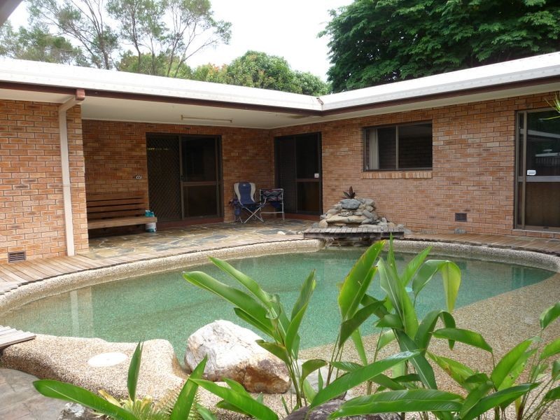 17 Shannon Drive, Woree QLD 4868