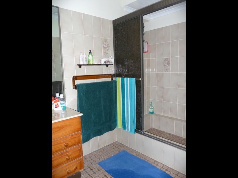 17 Shannon Drive, Woree QLD 4868