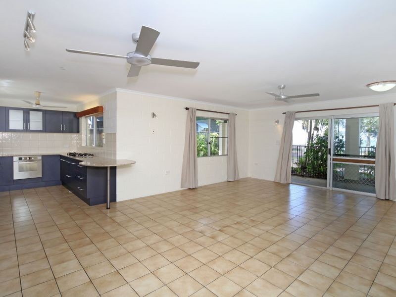 249 O’Shea Esplanade, Machans Beach QLD 4878