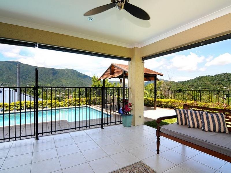 14 Mist Green Close, Brinsmead QLD 4870