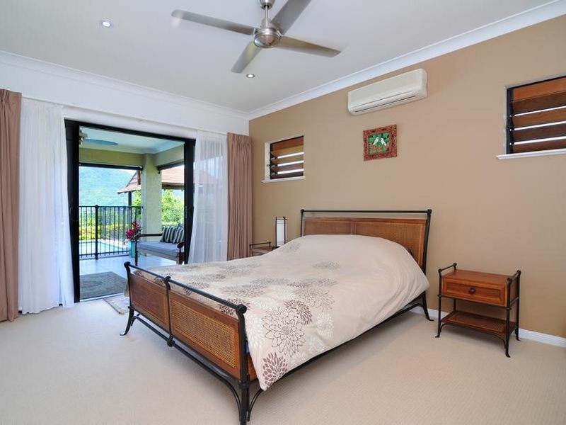 14 Mist Green Close, Brinsmead QLD 4870