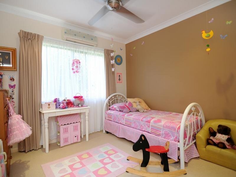 14 Mist Green Close, Brinsmead QLD 4870