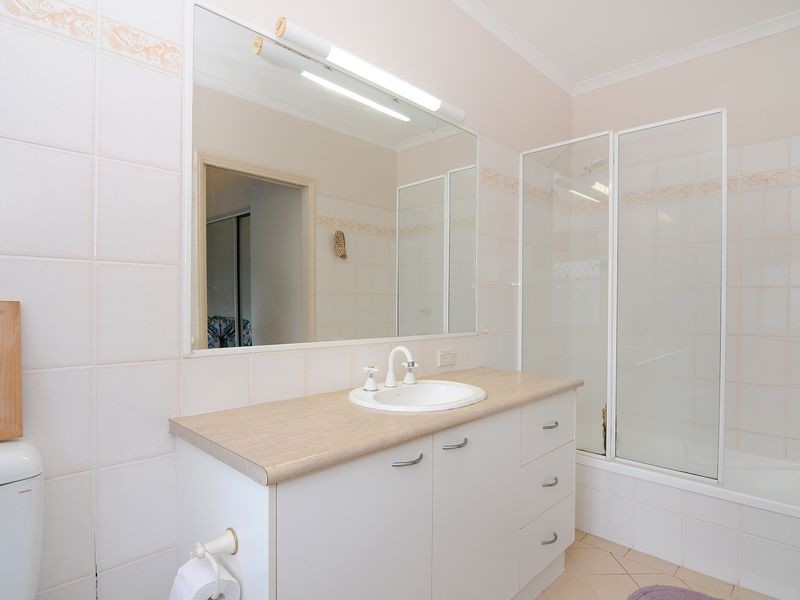 8/64 Charles Street, Manunda QLD 4870