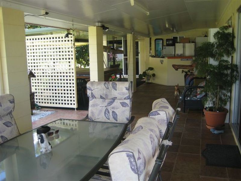 33 Sassafras Street, Bramston Beach QLD 4871