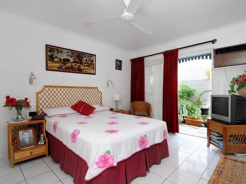 2/16 Jensen Street, Manoora QLD 4870