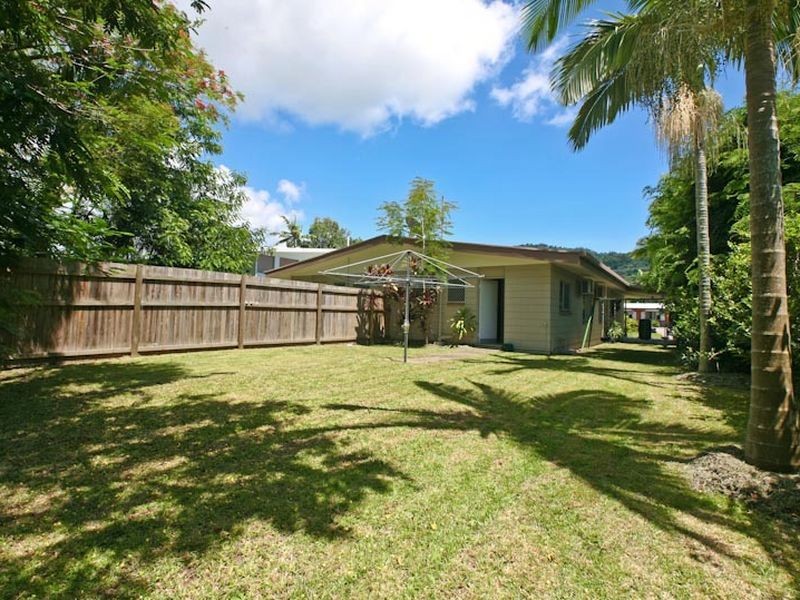 139 Russell Street, Edge Hill QLD 4870