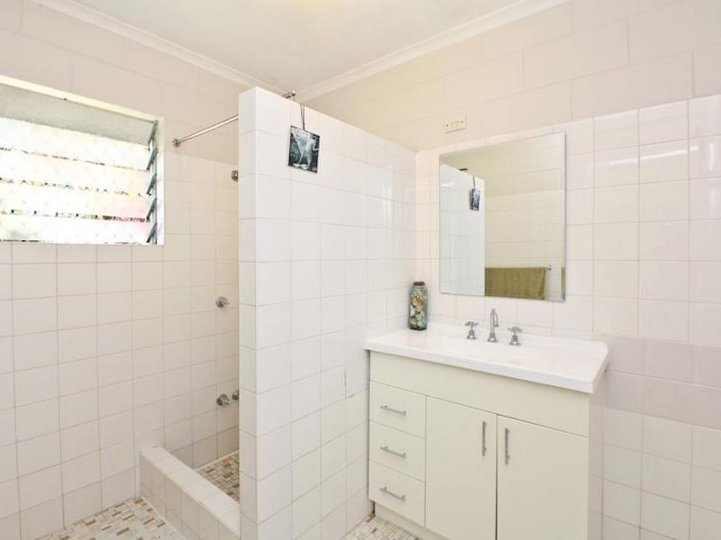 139 Russell Street, Edge Hill QLD 4870