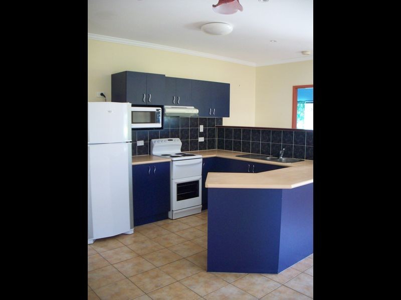 2 Moth Close, Edmonton QLD 4869