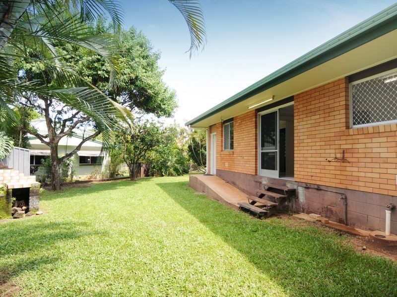 2 Flamenco Close, Bayview Heights QLD 4868