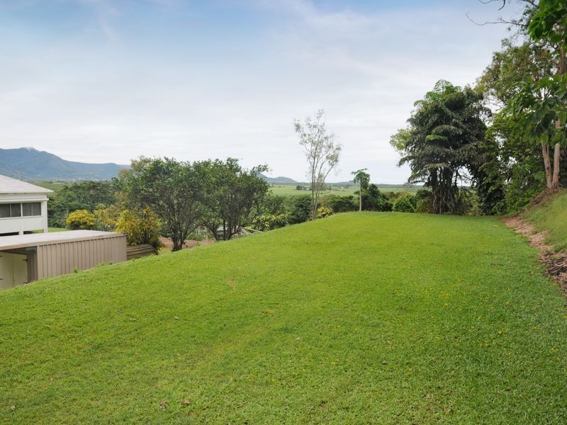 24 Behan Street, Stratford QLD 4870