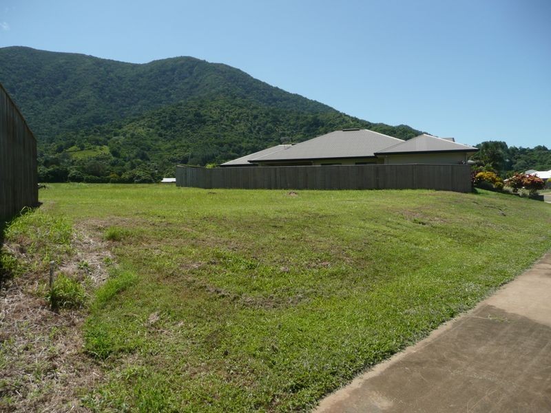 16 Raffles Avenue, Redlynch QLD 4870