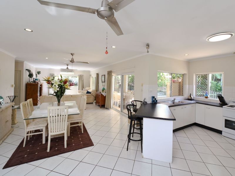 2 Wheeler Court, Brinsmead QLD 4870