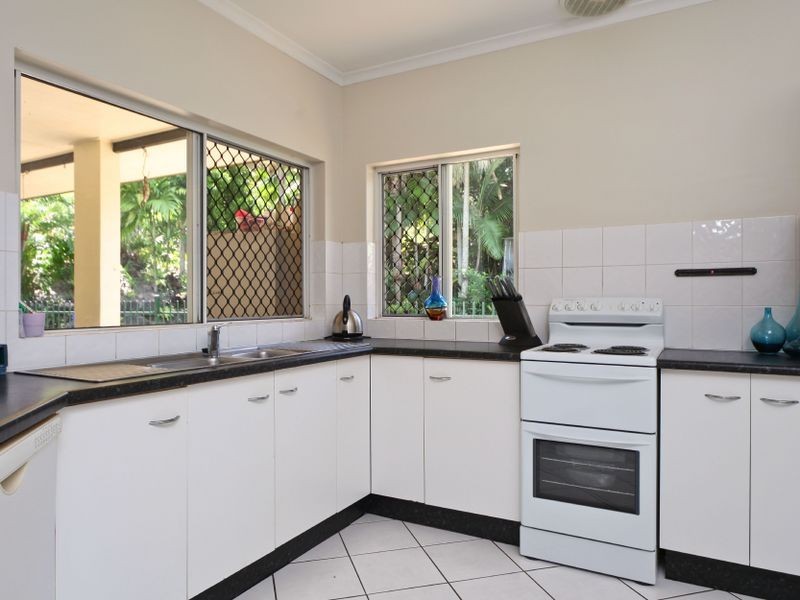 2 Wheeler Court, Brinsmead QLD 4870