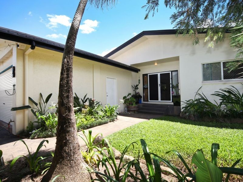 2 Wheeler Court, Brinsmead QLD 4870