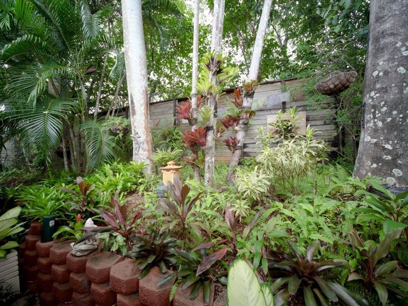 9 Chesterfield Close, Brinsmead QLD 4870