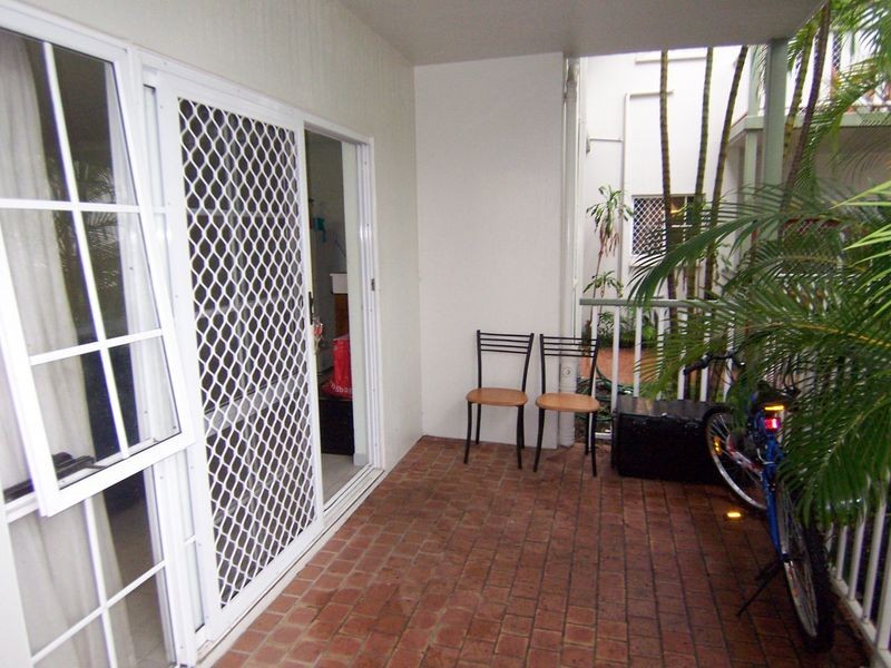 6/87 Earl Street, Westcourt QLD 4870