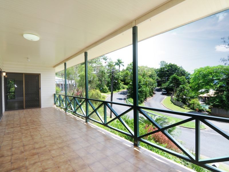 7 Atherton Street, Whitfield QLD 4870