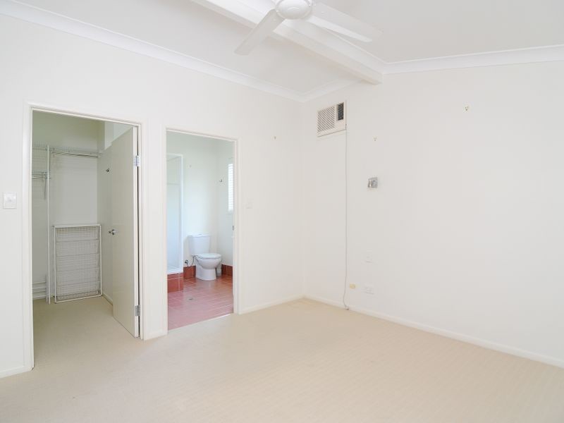 7 Atherton Street, Whitfield QLD 4870