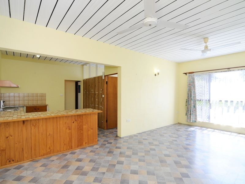 7 Atherton Street, Whitfield QLD 4870