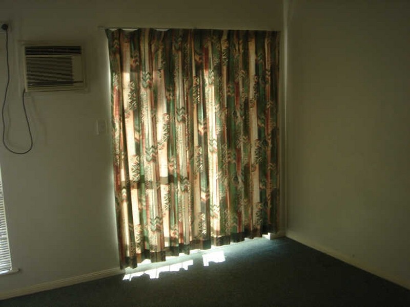 Manoora QLD 4870